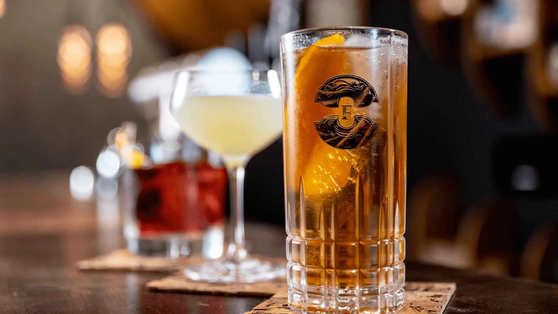 obsession des iles, gamme de produit , spicy ginger, coco cannelle , douceur d'hibiscus, liqueur des îles